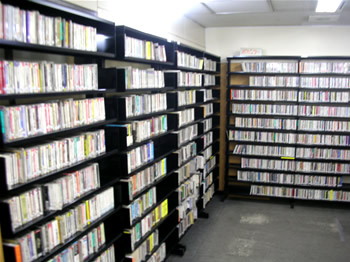 CD、DVDコーナー